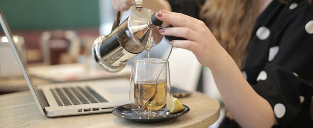 The Best Herbal Teas for Digestion, Detox, and Feeling Lighter